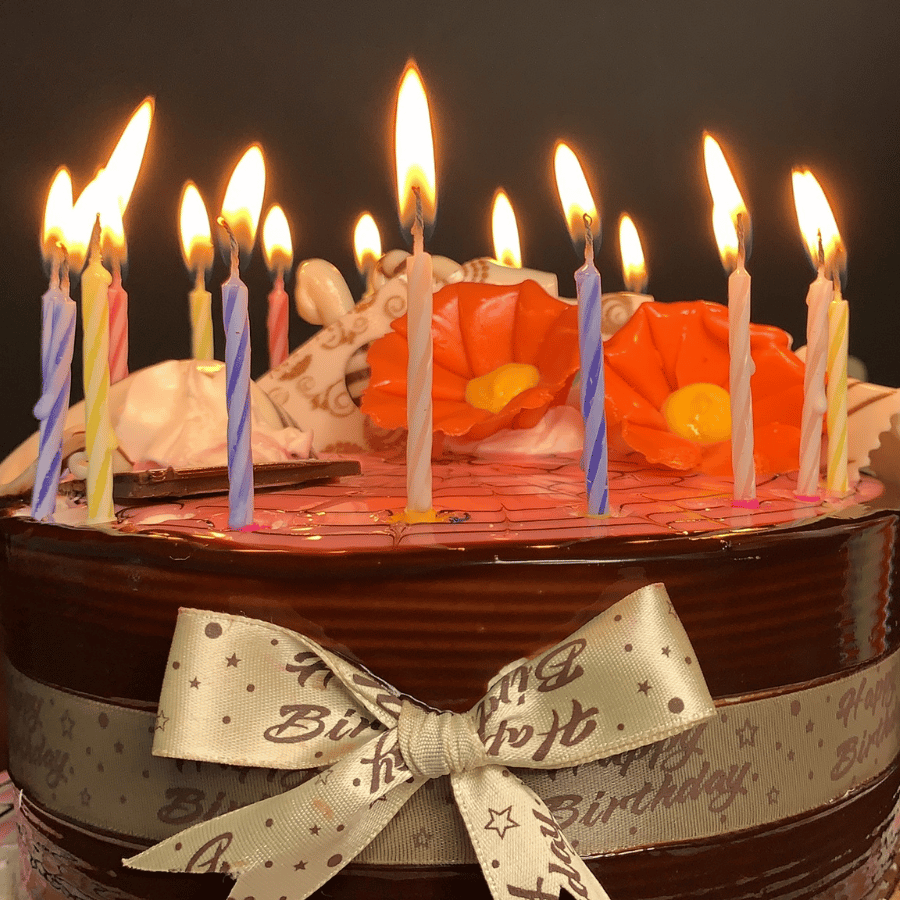 Thói quen thổi nến bánh sinh nhật làm tăng vi khuẩn gấp 14 lần  Báo Phụ Nữ