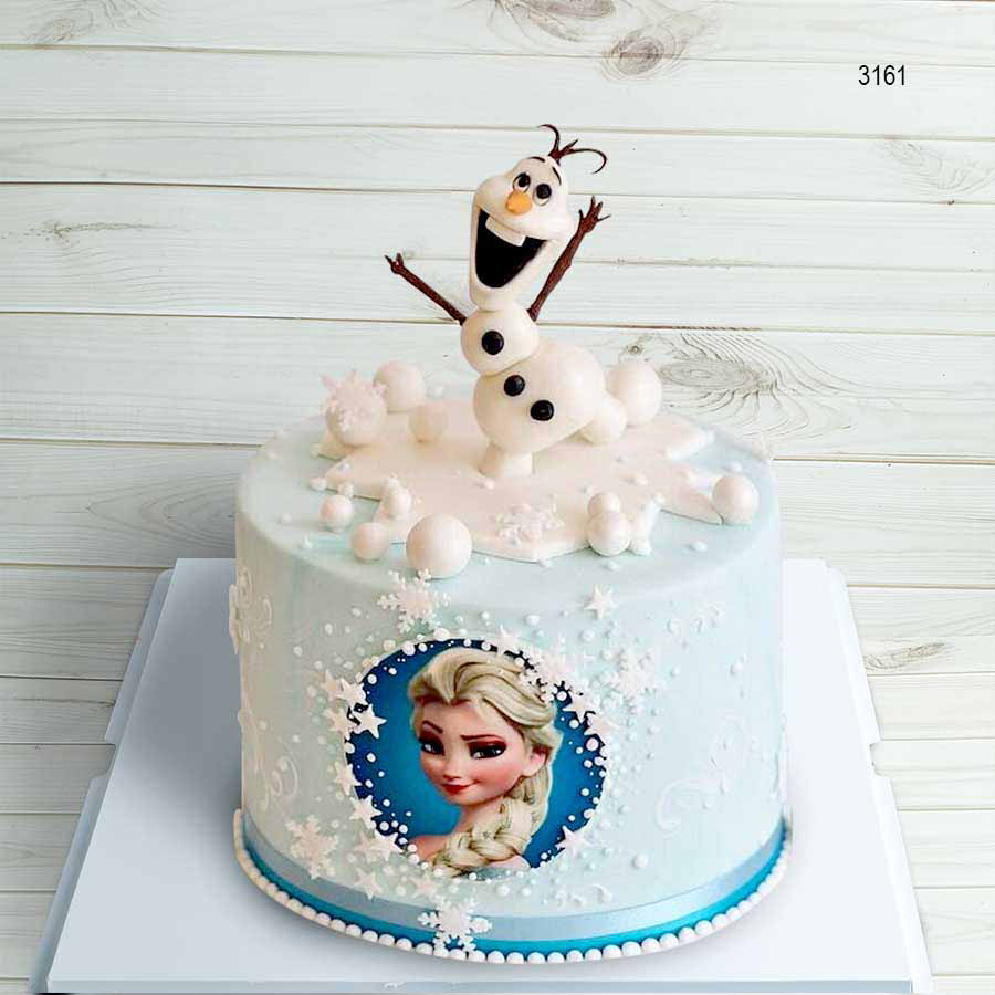 Bánh kem có hình công chúa Elsa và Olaf vui nhộn khiến bé thích thú!