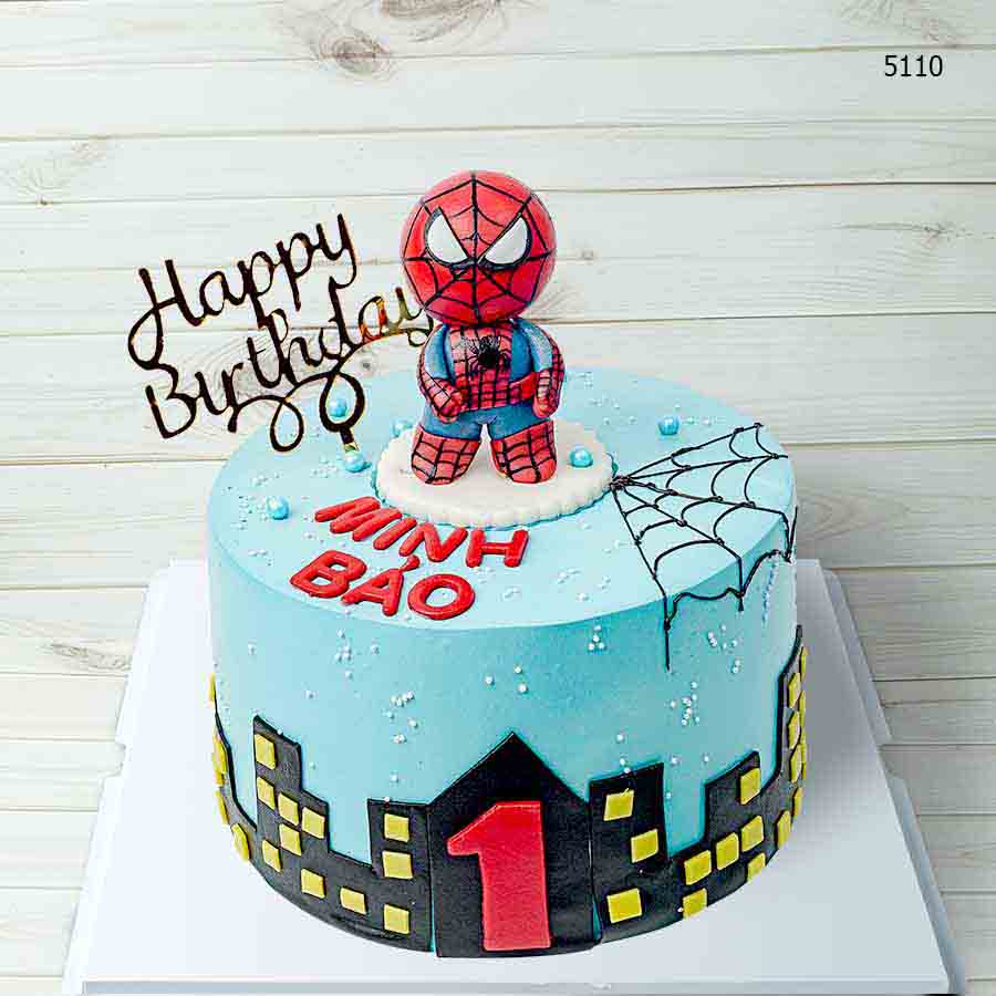Bánh kem thôi nôi Spider Man mừng sinh nhật bé trai độc nhất năm 2020