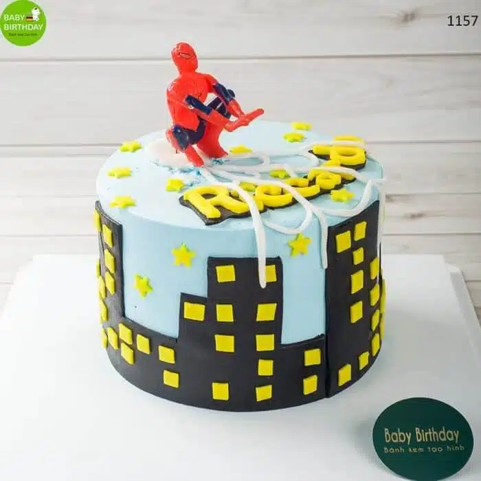 Bánh sinh nhật 3D người nhện độc đáo