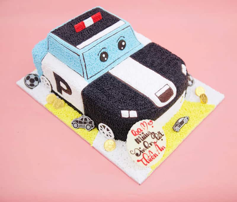 Bánh sinh nhật ô tô cảnh sát cho bé trai ngày quốc tế thiếu nhi