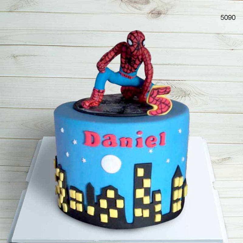 Mẫu bánh sinh nhật đẹp cho bé trai 9 tuổi hình Spiderman