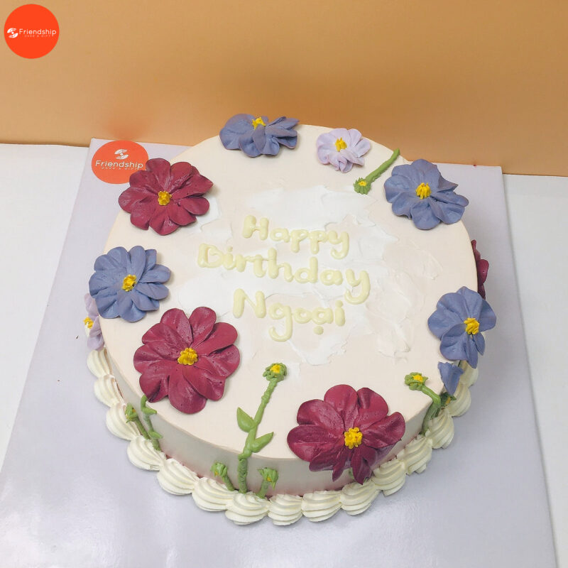 Bánh sinh nhật tặng mẹ tạo hình những bông hoa nhỏ xinh