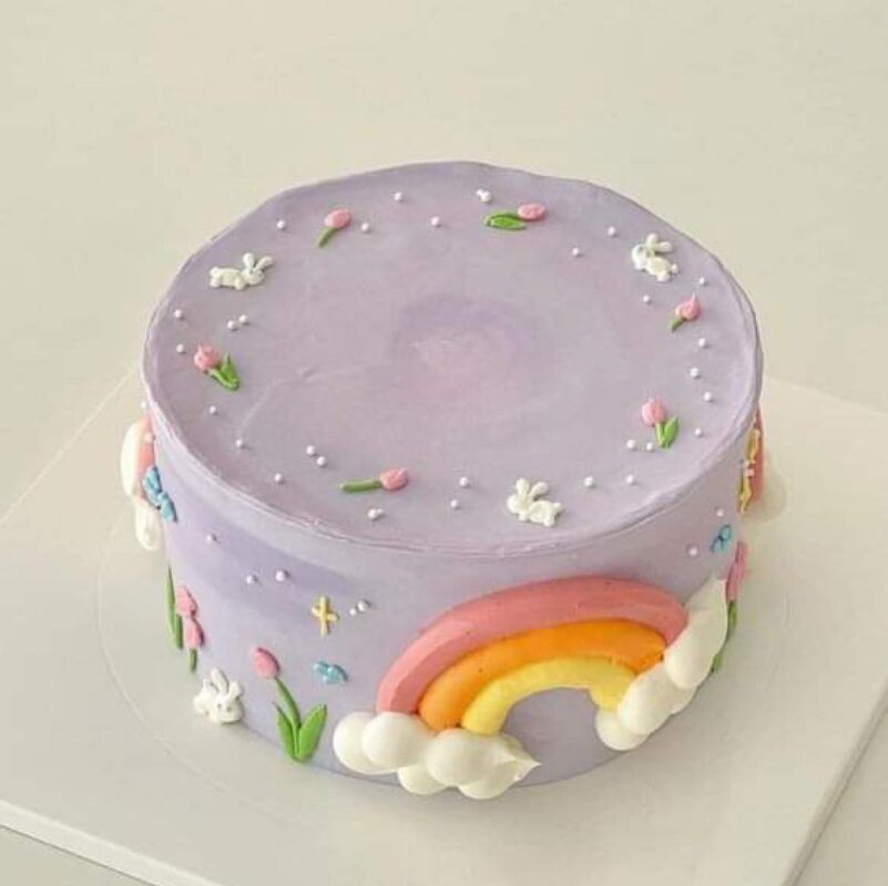bánh tạo hình đơn giản màu tìm tặng sinh nhật mẹ