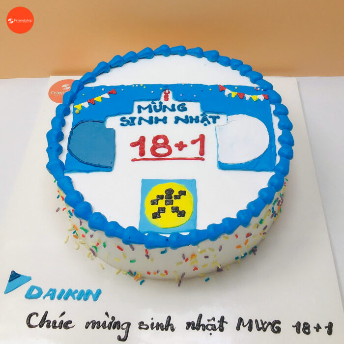 Bánh sinh nhật cho công ty MWG tạo hình nền màu trắng tinh khôi